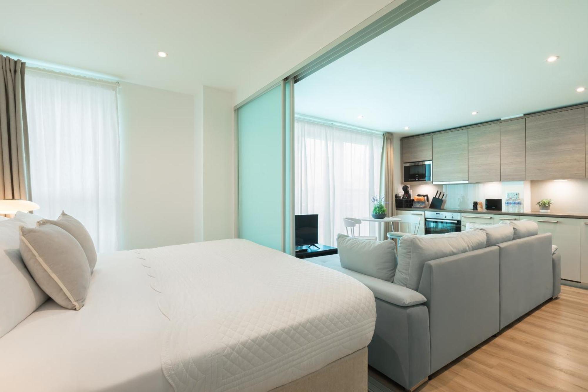 Vauxhall Luxury Manhattan Лондон Экстерьер фото