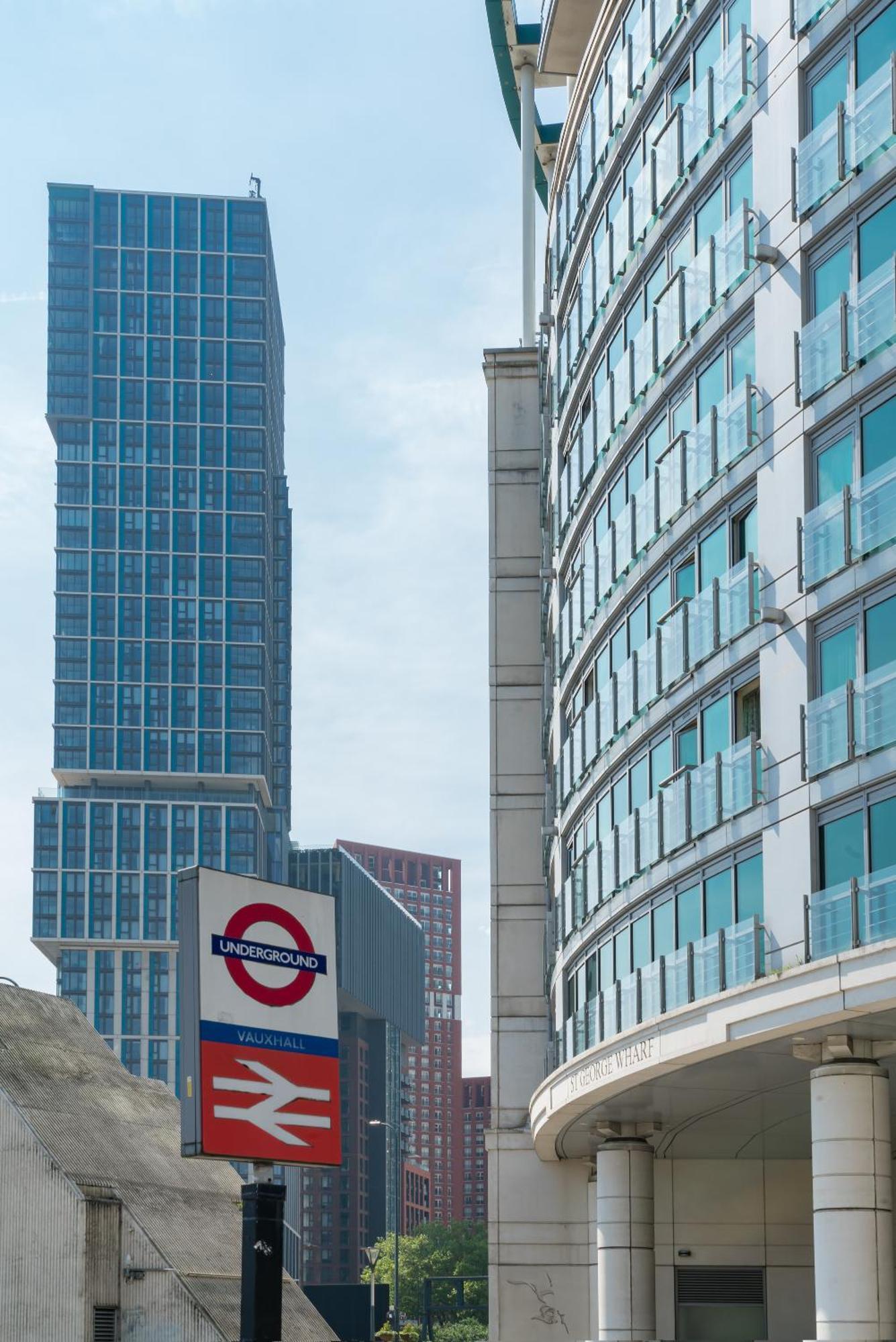 Vauxhall Luxury Manhattan Лондон Экстерьер фото