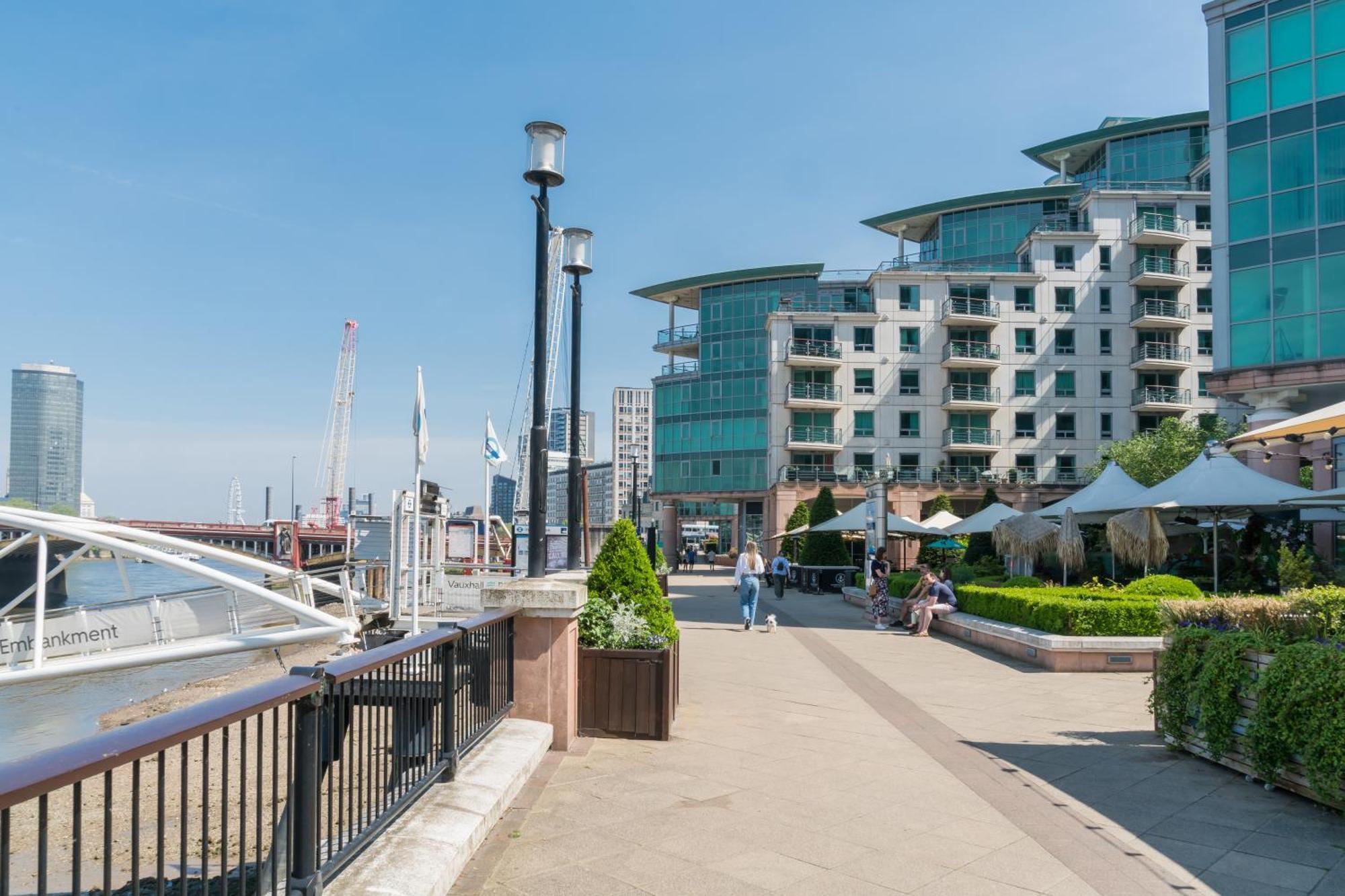 Vauxhall Luxury Manhattan Лондон Экстерьер фото